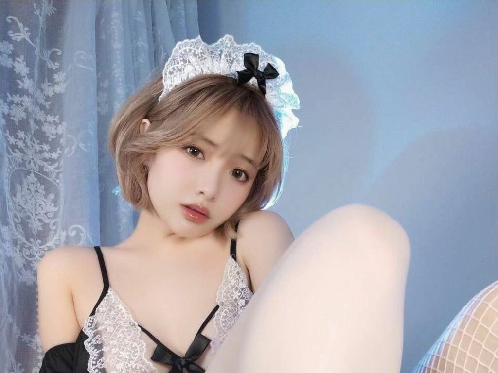 AikoUeno Nude