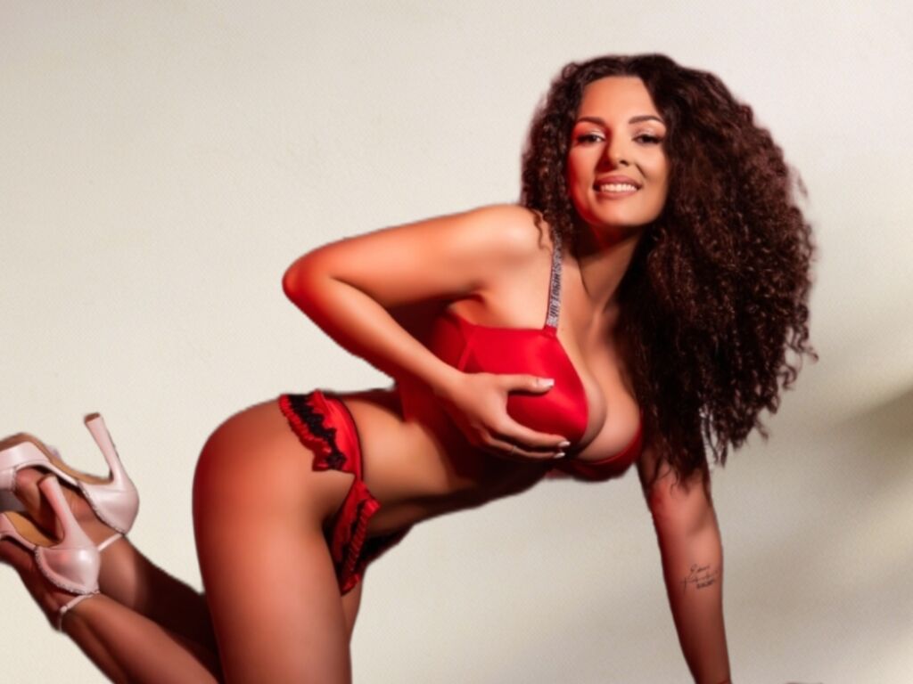 AishaApril Nude