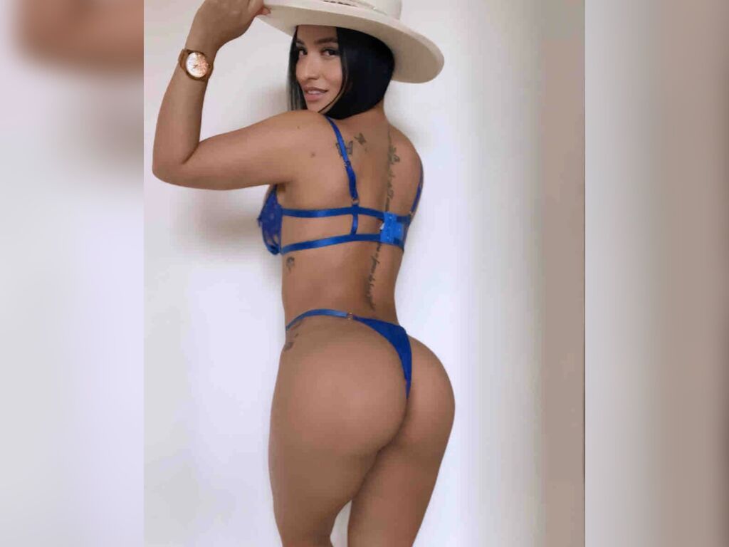 Live Sex Cam AlexaTovar - Big Tits Porn