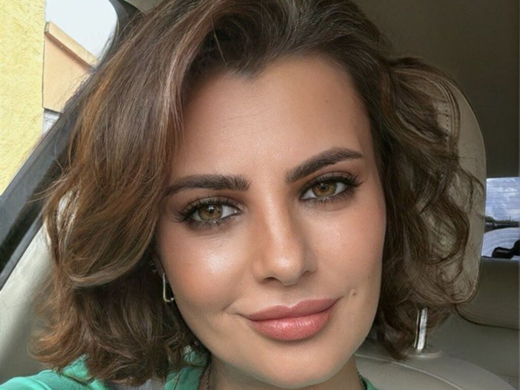 AnishaBee Nude