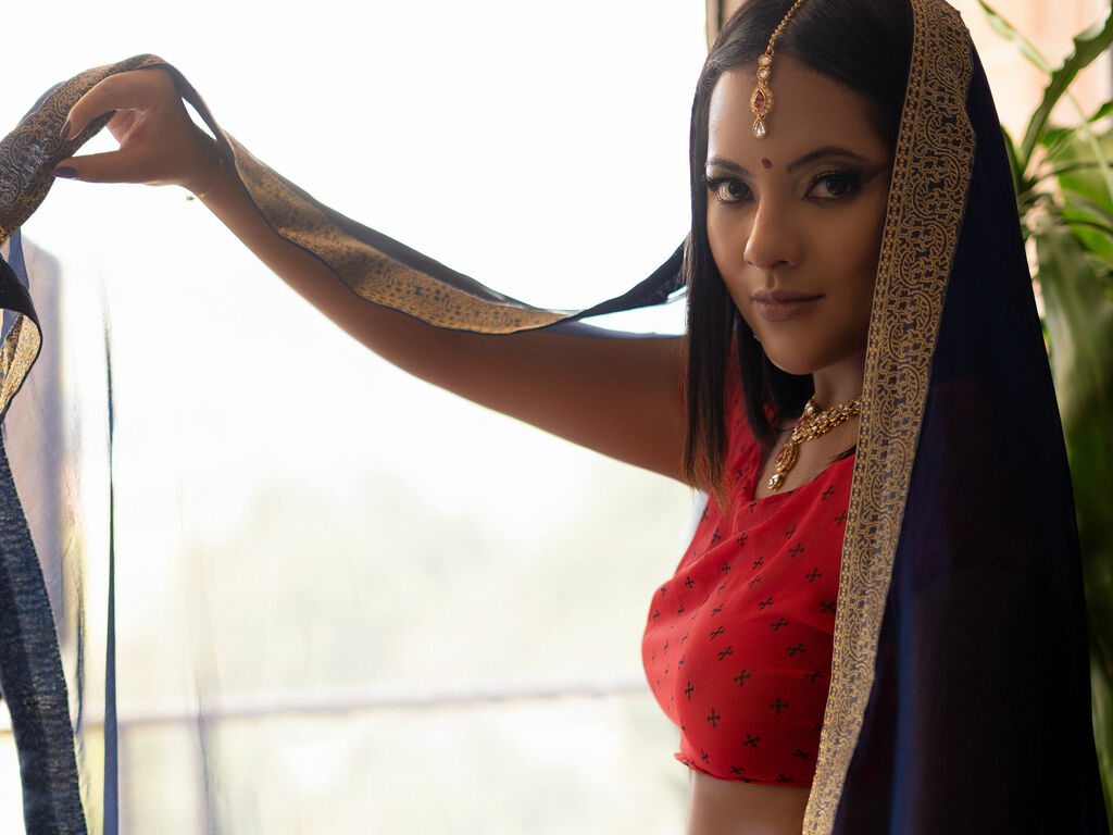 AnoukChopra Nude