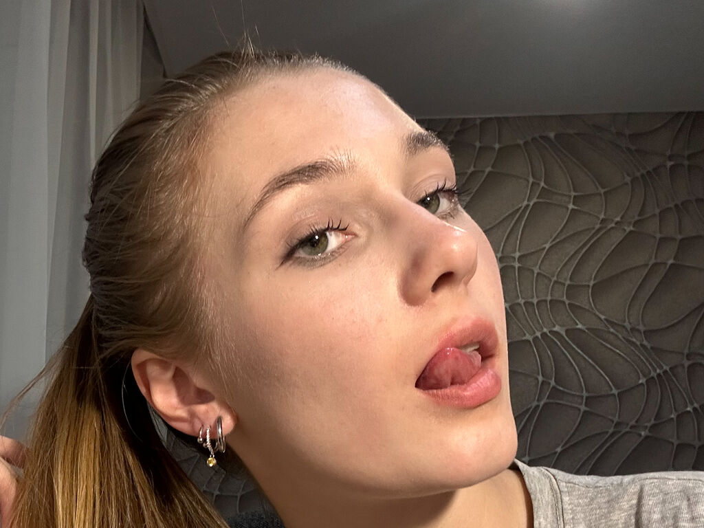 AprilSiren Nude