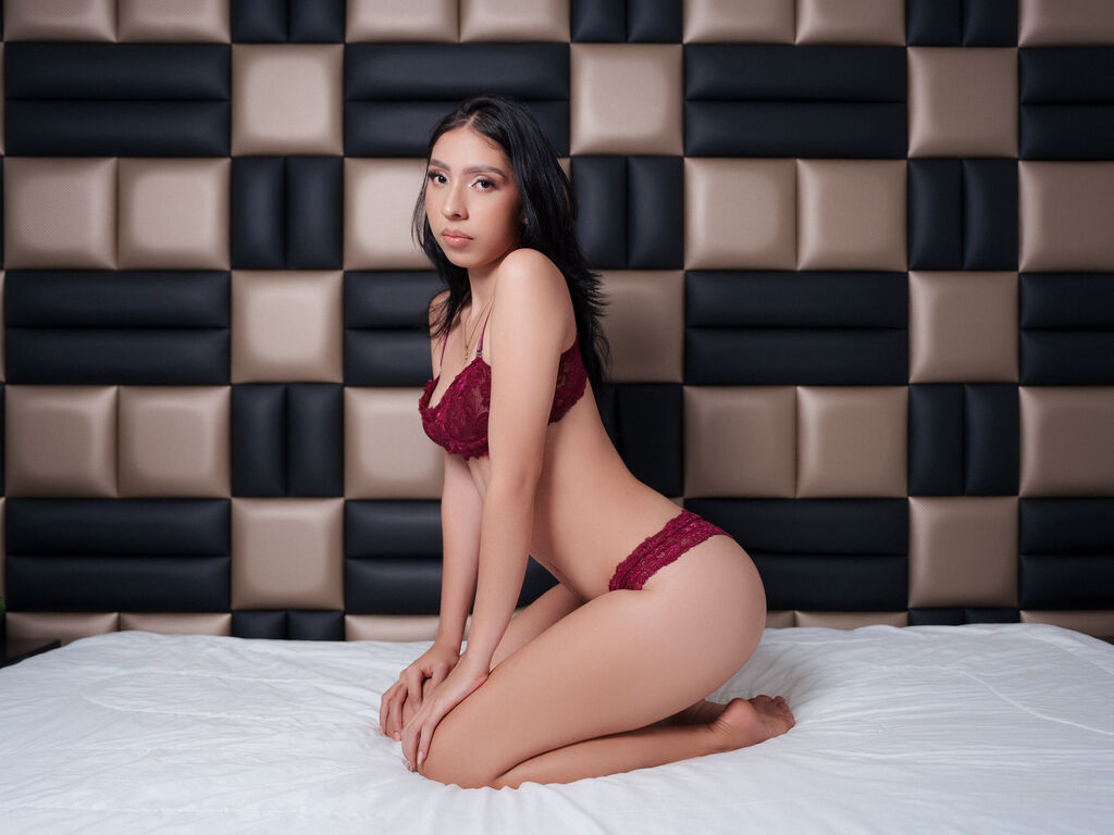 BellaMontblanc Nude