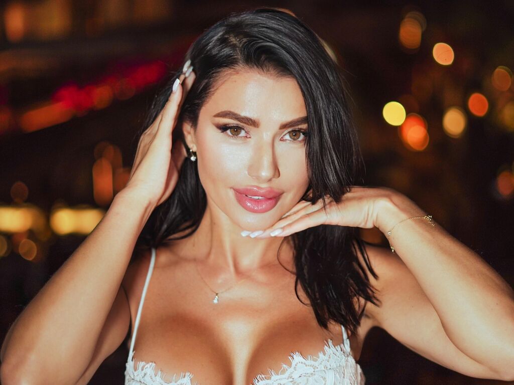 BiankaLeoness Nude