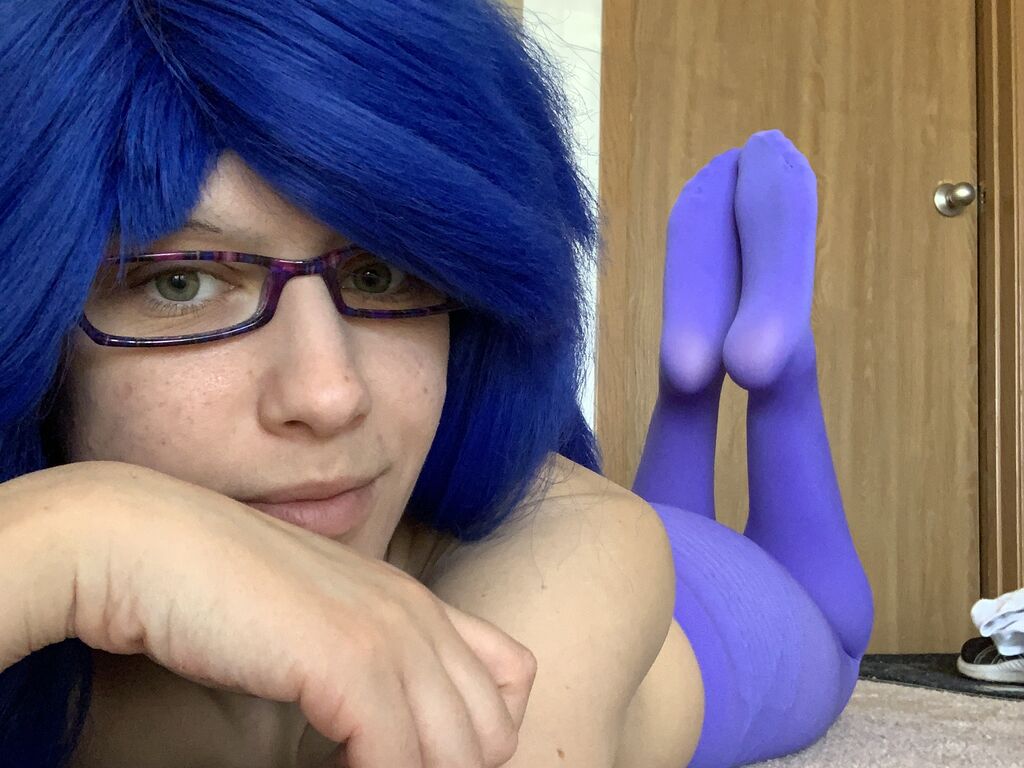 BlueRazz Nude