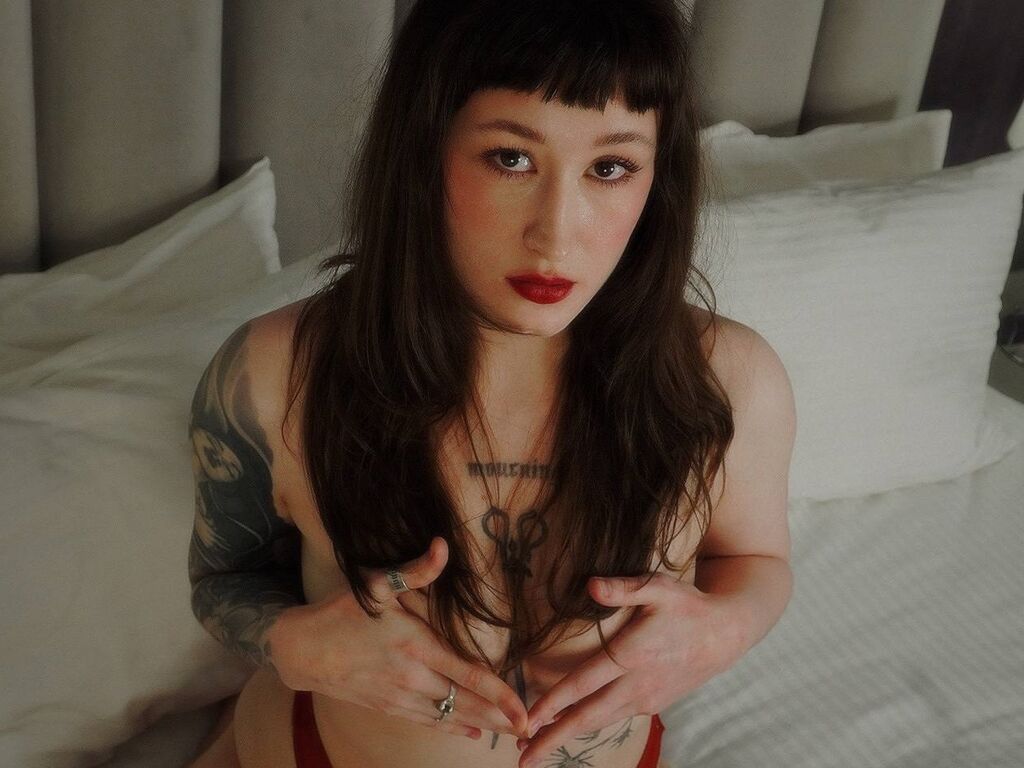 CharlotteSteele Nude