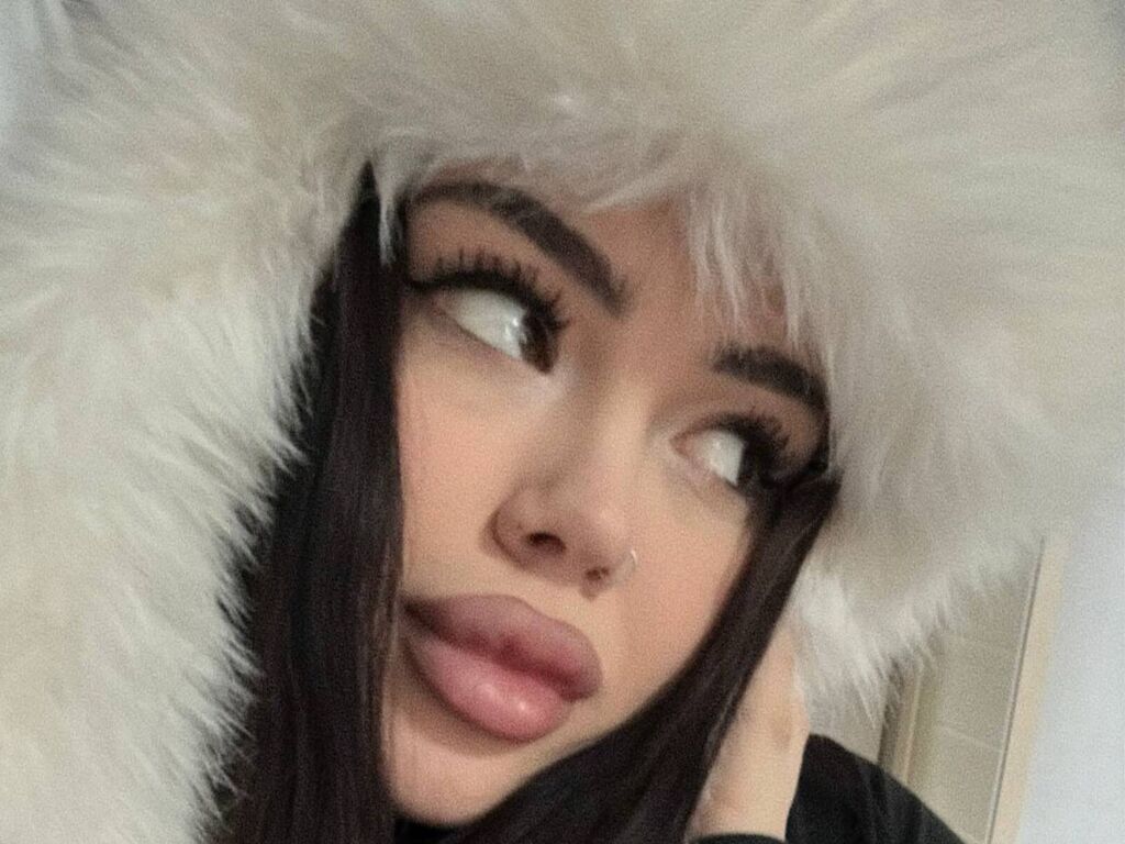 Unlimited Sex Cam CherlynDarm - Hardcore Porn