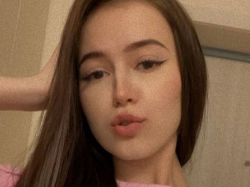 ChloeeeAdams Nude