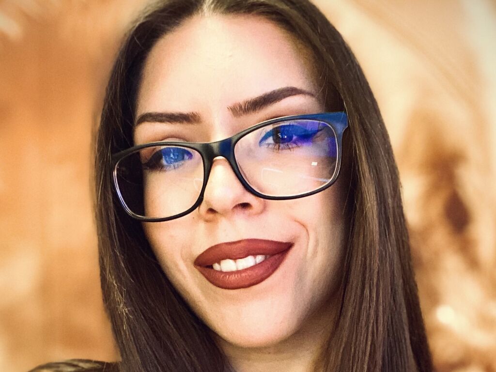 EmaLowee Nude