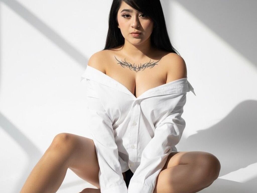 EmilyWattson Nude