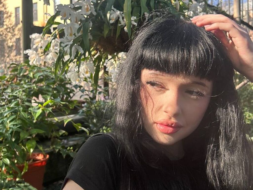 FloraRay Nude