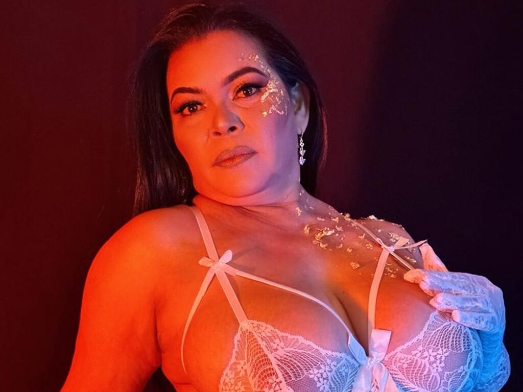 IvetheEvans Nude