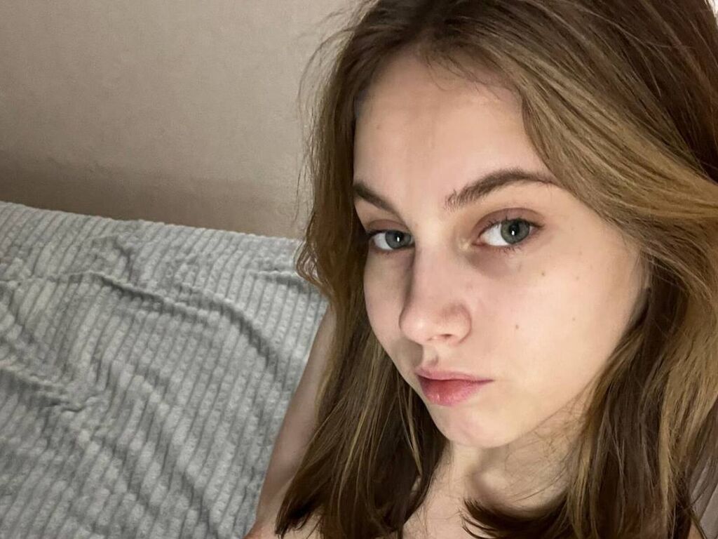 JolynManthe Nude