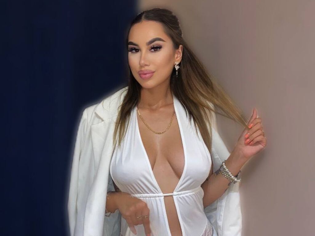 JulyMilky Nude