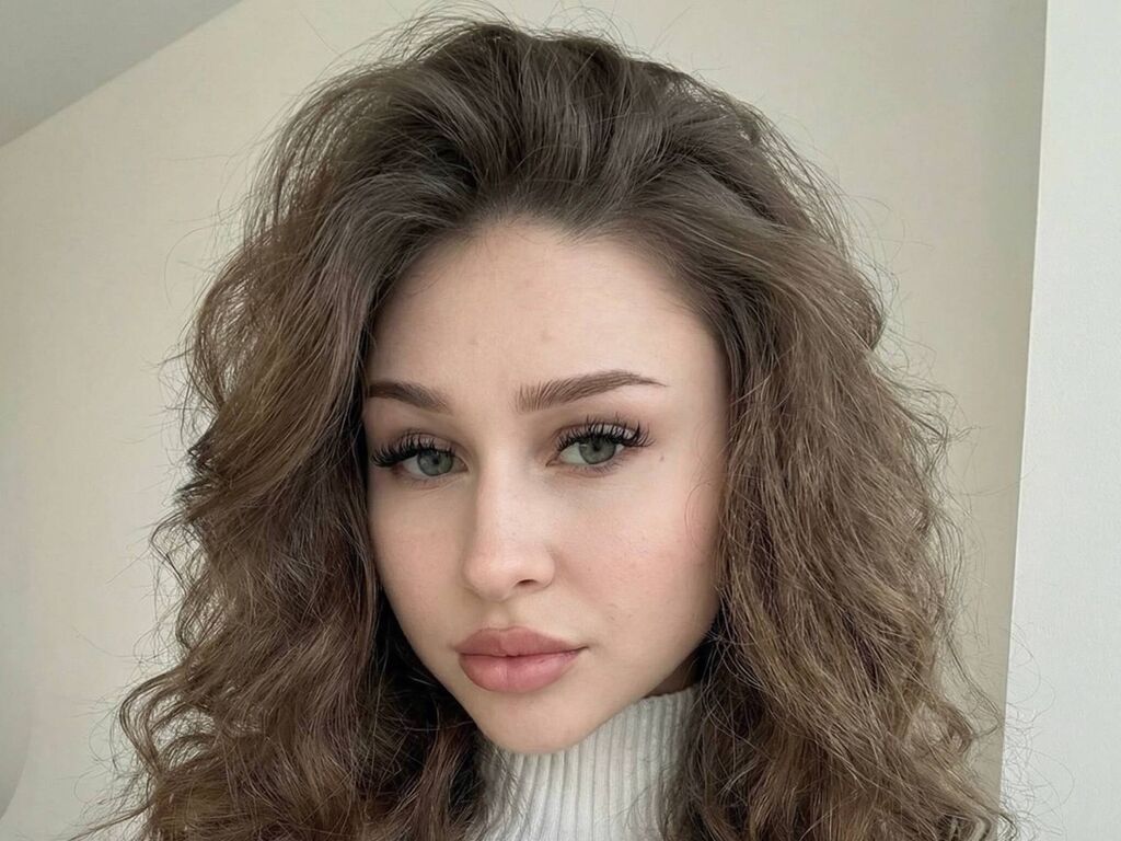 JunitaDroze Nude