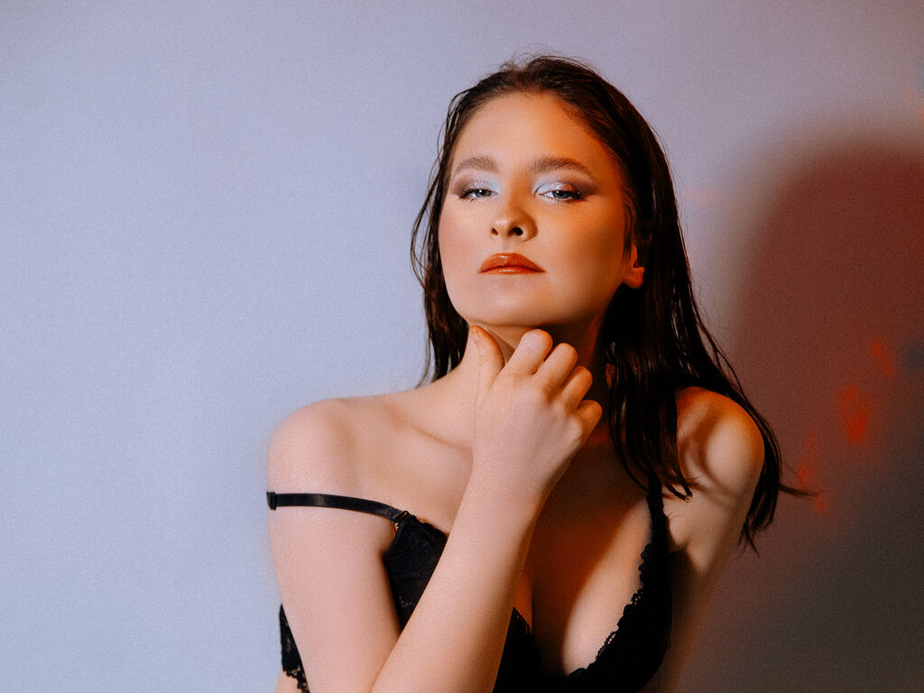 KiraClair Nude