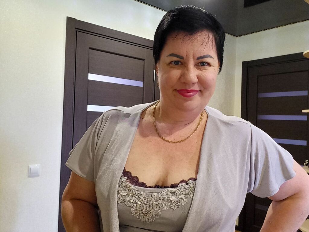 Live Sex Cam LadySugar - 46 Year Old Porn