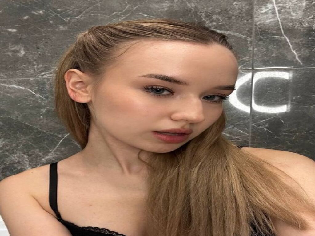 MildredMuch Nude
