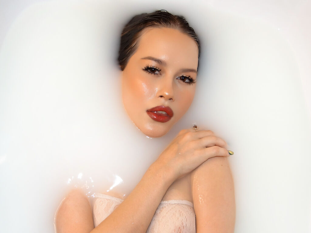 MiraArim Nude