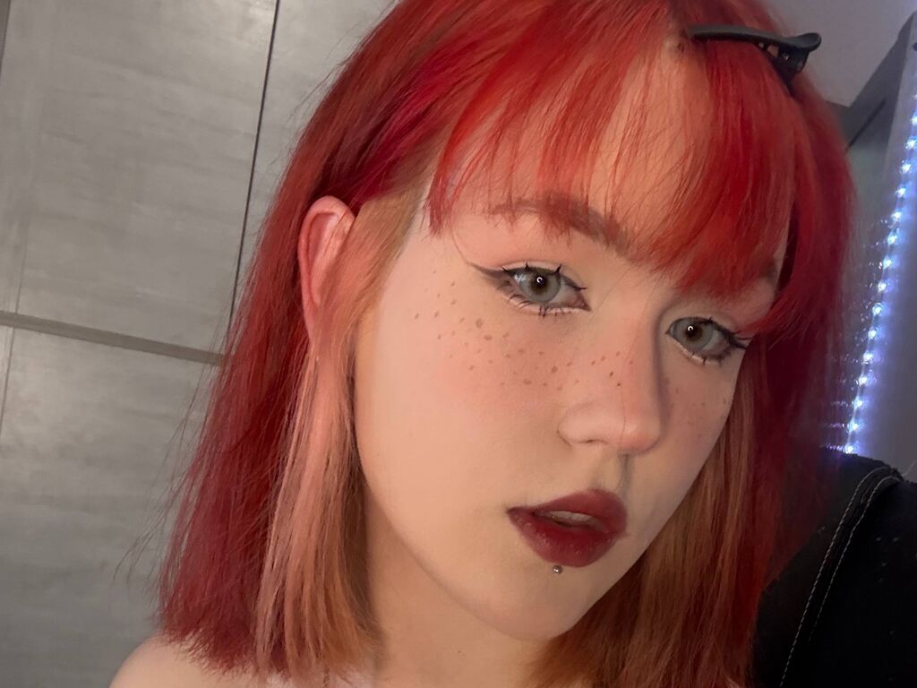 MiraGinger Nude