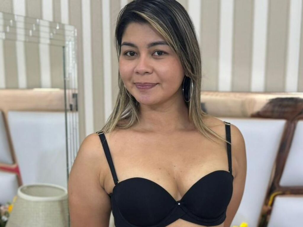 PaulaHamiltons Nude