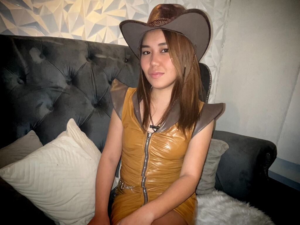 SiennaLatt Nude