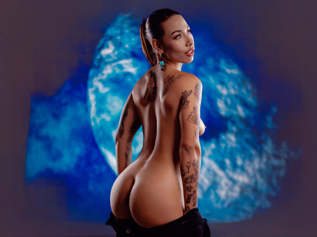 VictoriaFontaine Nude